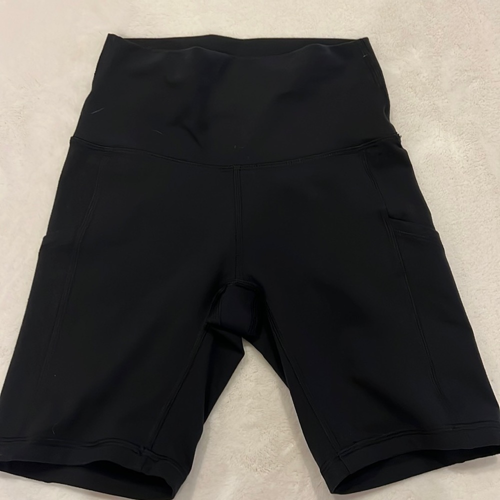 Aerie The Hugger Bike short